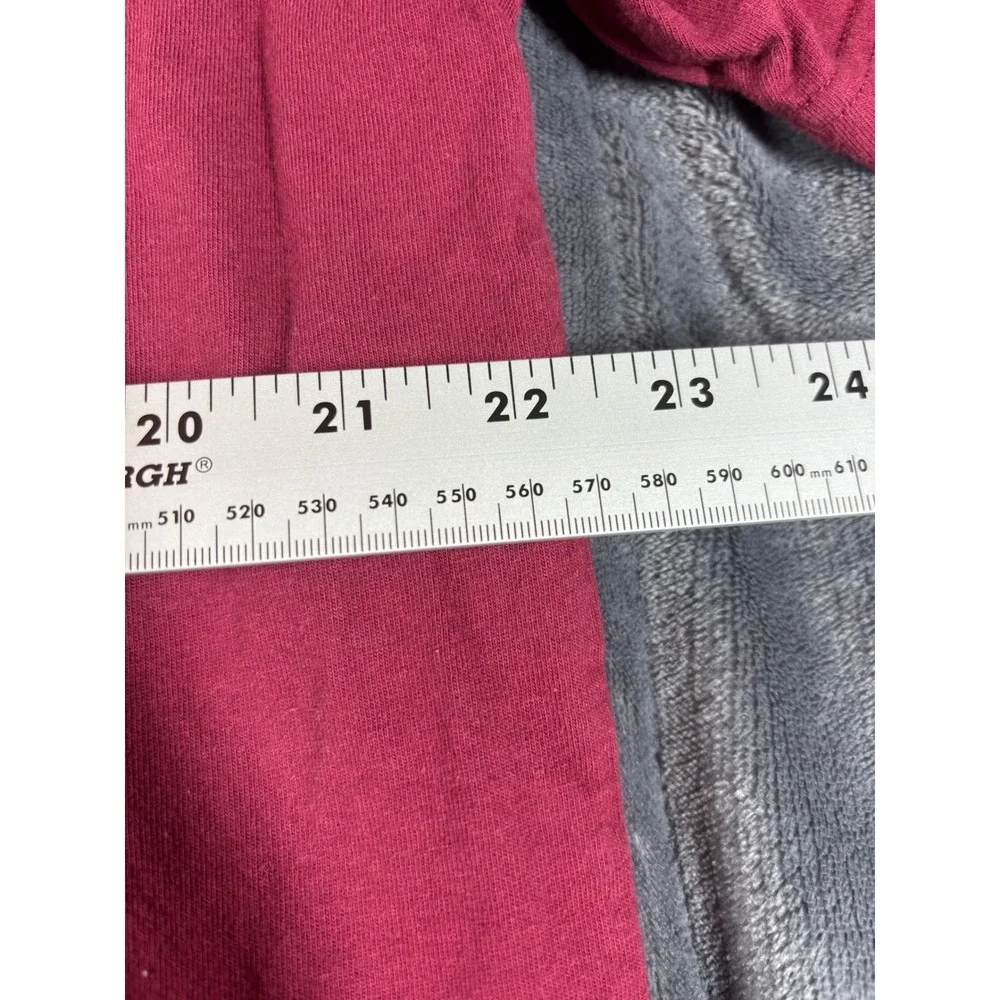 Disney Store Studio Collection‎ Mickey Mouse Donald Duck Graphic Maroon Tee XL
